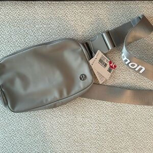 Lululemon Everywhere Belt Bag 1L - NWT